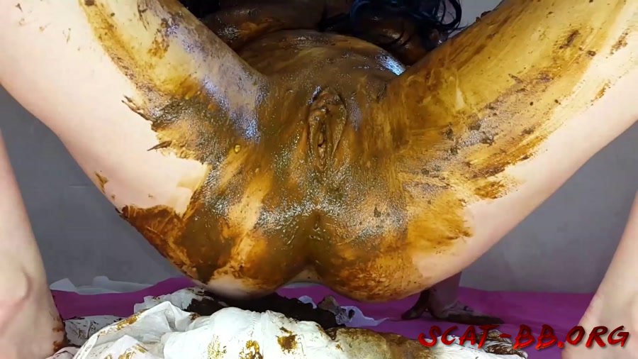 Diaper and Smearing (Anna Coprofield) 28 September 2018 [FullHD 1080p] 1.95 GB