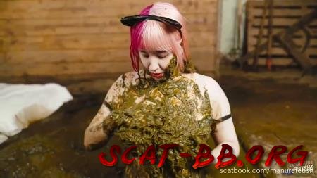 Catwoman Lyndra first time in the manure channel (Asian) 14 March 2023 [FullHD 1080p] 2.90 GB