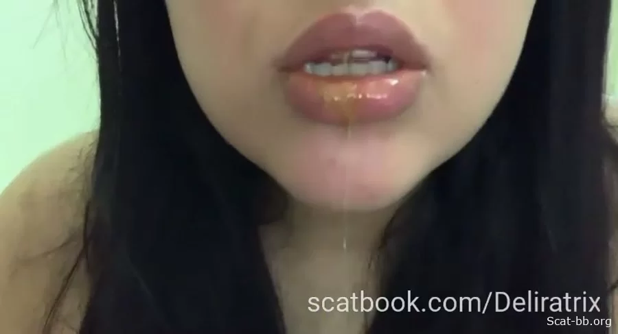 Eating fresh shit (Scat Girl) 18 March 2024 [SD] 26.5 MB