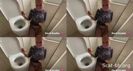 Come and shit on my nylon tights - violent diarrhea (Devil Sophie (SteffiBlond)) 12 April 2024 [UltraHD] 222.95 MB