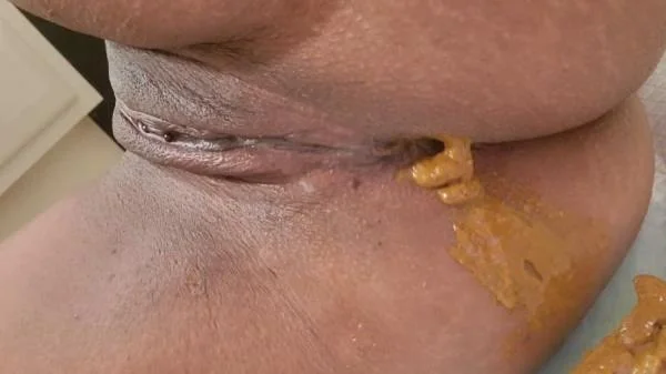 Pee and poop ass and pussy close up (UniElla) 27 December 2024 [HD 720p] 10.4 MB