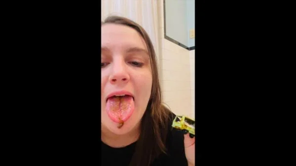 Toy Cars And Shit EXPLOSION (Layla Lee) 4 May 2025 [FullHD 1080p] 1.32 GB