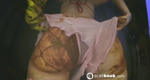 Two in OneEvil Clown Catch the Crap (SweetBettyParlour) 16 May 2025 [FullHD 1080p] 198.82 MB