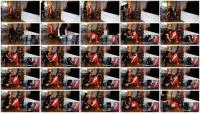 Weihnachtsmann mit Scheiße abgefullt (Mistress Luciana) 20 Jule 2025 [HD 720p] 78.3 MB