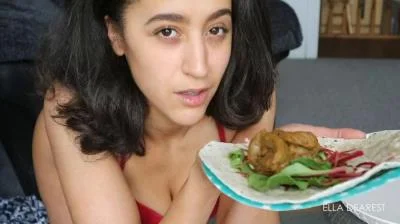 Snack For My Boyfriend (Ella Dearest aka Efro Ella) 6 Jule 2025 [HD 720p] 24.1 MB