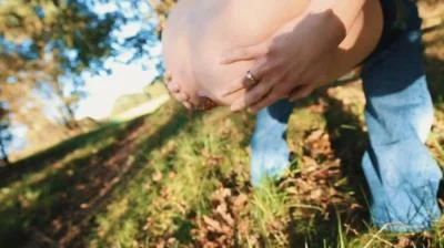 Summer Outdoor Poop (Mia Skye aka MiaRoxxx) 7 September 2025 [HD 720p] 21.5 MB