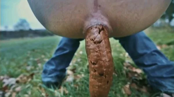 HUGE Snake In Field (Mia Skye aka MiaRoxxx) 4 November 2025 [HD 720p] 16.2 MB