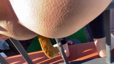 Crazy Shit On Rooftop-Railing (Desperation) (Linda aka VeganLinda) 15 December 2025 [HD 720p] 332 MB