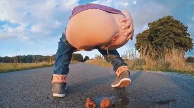 HUUUGE On a Street (Germany, Dirty Anal) 10 February 2026 [HD 720p] 21.6 MB