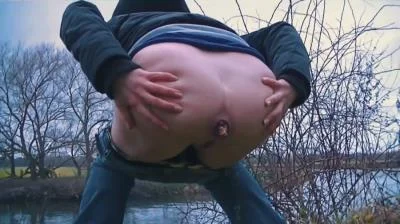 Cold Autumn Day Outdoor Shit (Germany, Dirty Anal) 12 February 2026 [HD 720p] 34.0 MB