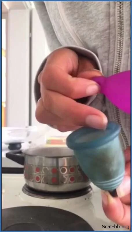 7 Days Every Pee & Shit & Period (1) (Linda aka Vegan Linda) 19 May 2026 [SiteRip] 1.35 GB