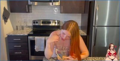 GingerCris Stars in Hardcore Solo Scat and Puke Show 'Gift Box Vomit