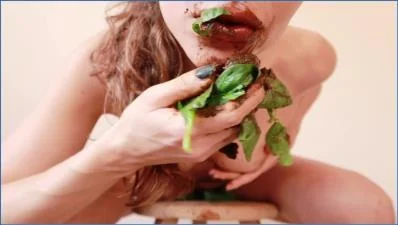 Sabrina Dacos in Rub of the Green: Kaviar & Ass to Mouth Scat Play