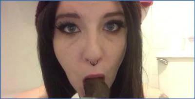 Missellie Engages in Extreme Toilet Slave Show with Piss Drinking and Shit Eating