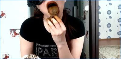 Dirty Betty in Hardcore Anal and Scat Play- Shit And Pee Into My Panty