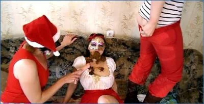 ModelNatalya94 as Snow White in an dirty Russian Lesbian Scat Orgy