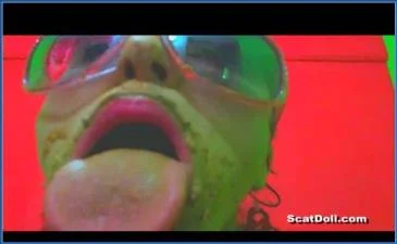 Doll's Piss and Shit Eating Frenzy - A Depraved Scat Treats