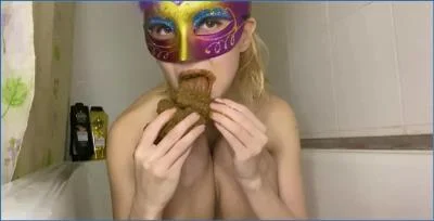 Veronika Shits, Vomits, and Fist While Dominating the Toilet