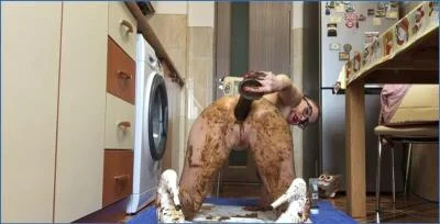 Ella Gilbert's Solo Defecation & Body Smearing - Extreme Toilet Play