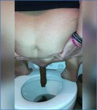 Allura's Sizzling Defecation - Perfect Textured Poop on Toilet