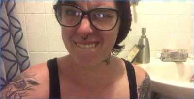 Missellie's Extreme Shit Tasting and Puke Fest - Top Toilet Slave