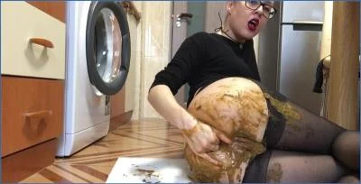 Ella Gilbert Takes Charge in Extreme Toilet Fisting and Diarrhea