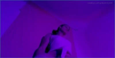 Emily Milk Smears Kaviar and Eats Her Own Shit in Solo Scat Bout