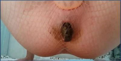 Anna Coprofield Takes On Shitting, Fingering and Masturbation in POV