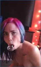 LilbuttLex Fists and Smears in Wild Kaviar Show - Free Solo Anal