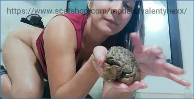 Valeria Gz Smears Diarrhea with Toys and Speculum in Wild Colombian