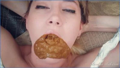 Elecebra Dominates with Diarrhea and Period Play in Scat Fetish Video