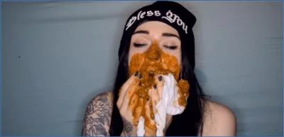 Dirty Betty Dominates with Kaviar - Panty Stuffs and Mouthfuls of Shit