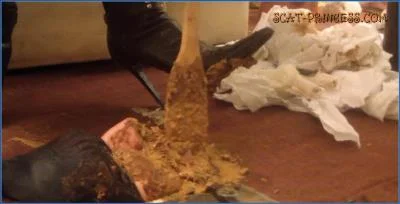 Spanish Latina Domme Valery's Extreme Peeing and Dirty Talk in Scat