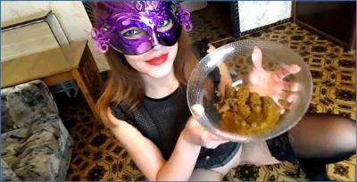 ModelNatalya94 Takes Charge in Russian Orgy Smearing and Facesitting