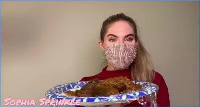 Sophia Sprinkle Unleashes Dirty Solo Shit and Smearing in Kinky
