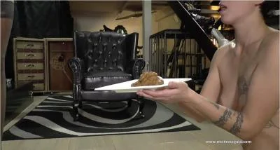Mistress Gaia Dominates with Extreme Italian Poop and Coprophagia