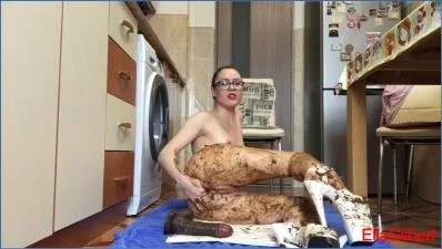 Ella Gilbert - Solo Shitting Scat Porn - Messy Masturbation