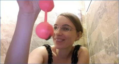 LittleMissKinky Delivers Filthy Smearing Pooping with Gummy Bears in Hardcore Fetish Video