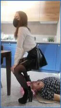 Mistress Jardena uses sissy slut as a bowl in hardcore scat clip