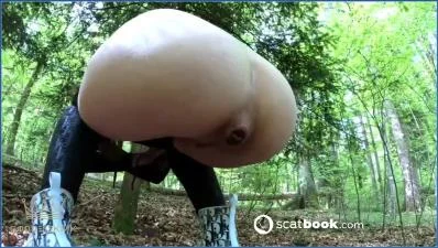 Godess Kink aka TeenScatGodess Delivers Real Copro in Forest porn