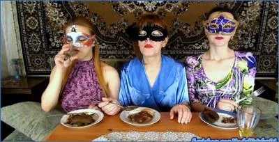 Hardcore Lesbian Scat Action with ModelNatalya94 in Our Morning Breakfast