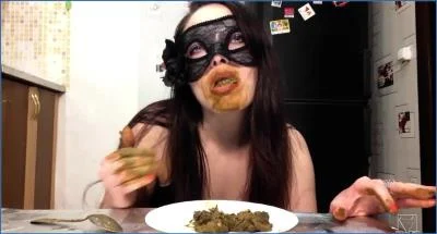 Scat Lina's Xtreme Scat Breakfast: Hardcore Shit Eating and Vomit