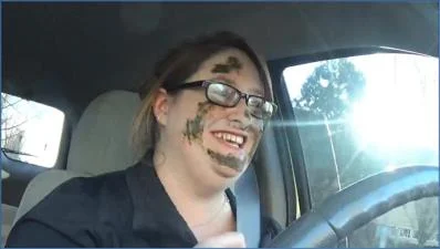 Samantha Starfish in Extreme Public Desperation and Scat Smearing Fetish