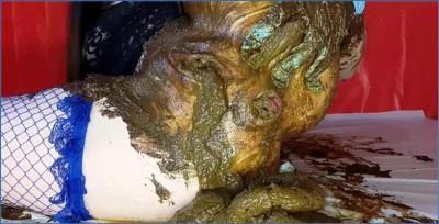 Anna Coprofield Solo: Real Hardcore Scat and Shit Eating in FullHD