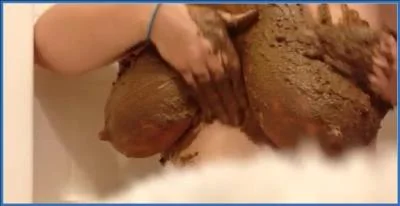 Allura smears poop on her boobs in solo scat clip
