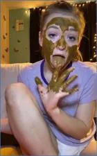 Sexandcandy18 Shows Off Her Quiet Scat Fun with Solo Smearing Fun and Peeing Fetish Scat Porn