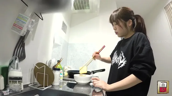 Haruka Noda Gets Mucky in The Real Excretion - Japanese Scat